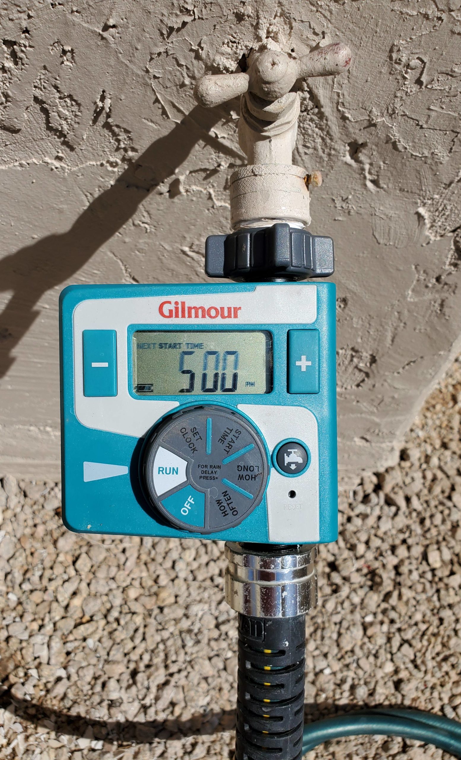 self-watering-system-connection