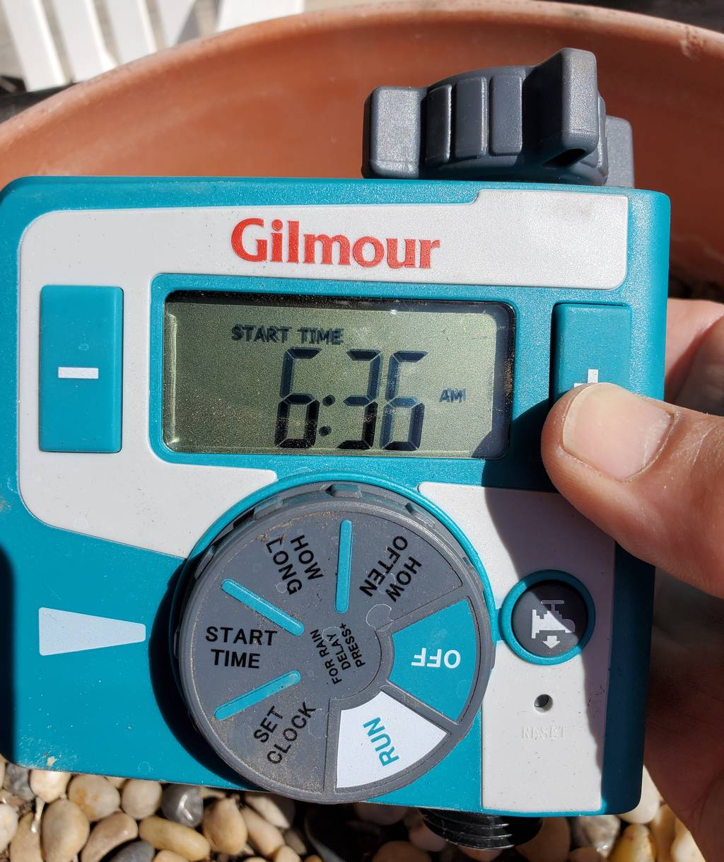 self-watering-system-set-start-time